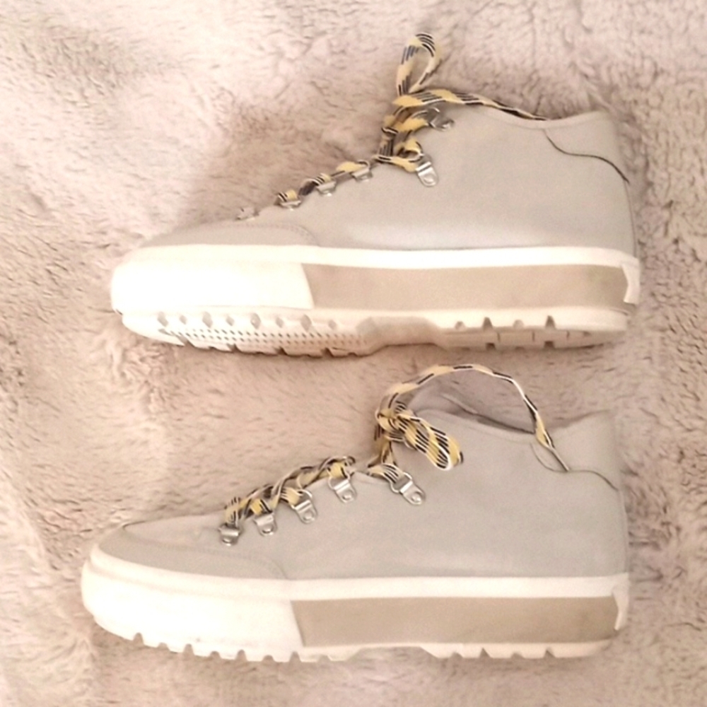 Greats Brooklyn Wooster Tan White Made in Italy Canvas Suede Casual City Hiker